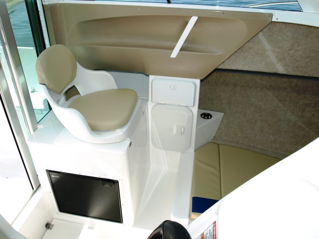 New Olympic 620C Pilothouse - Image 15