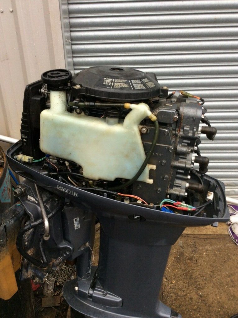SOLD !! YAMAHA 40HP LONG SHAFT 2 STROKE PTT OUTBOARD BOAT ENGINE - Image 5