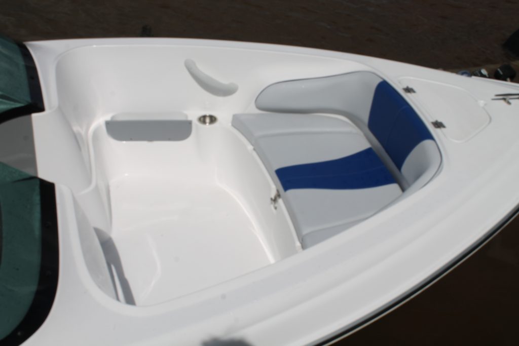 New Olmpic 460 BR Bowrider - Image 25