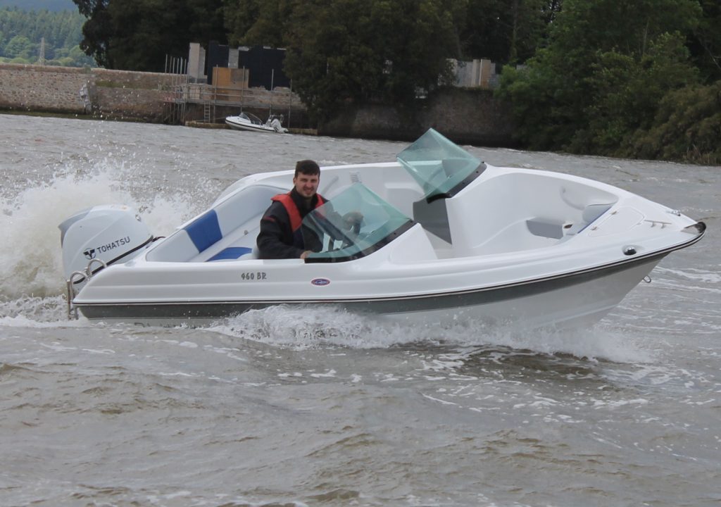 New Olmpic 460 BR Bowrider - Image 12