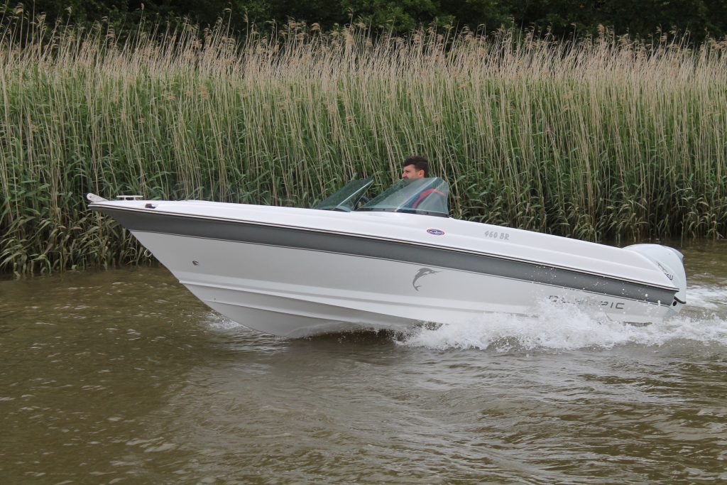 New Olmpic 460 BR Bowrider - Image 13