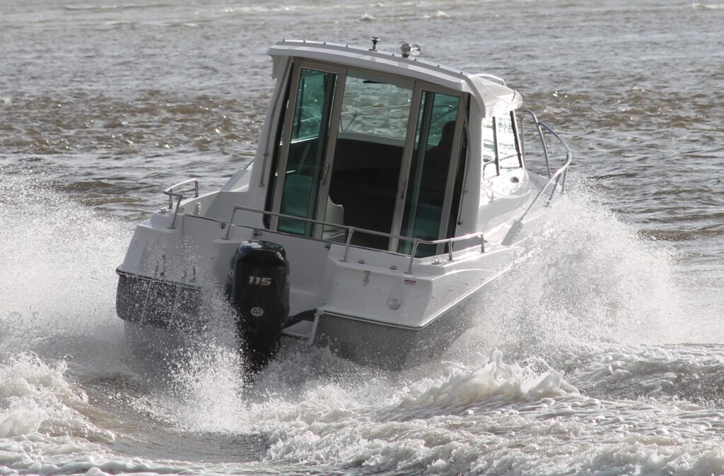 New Olympic 620C Pilothouse - Image 6