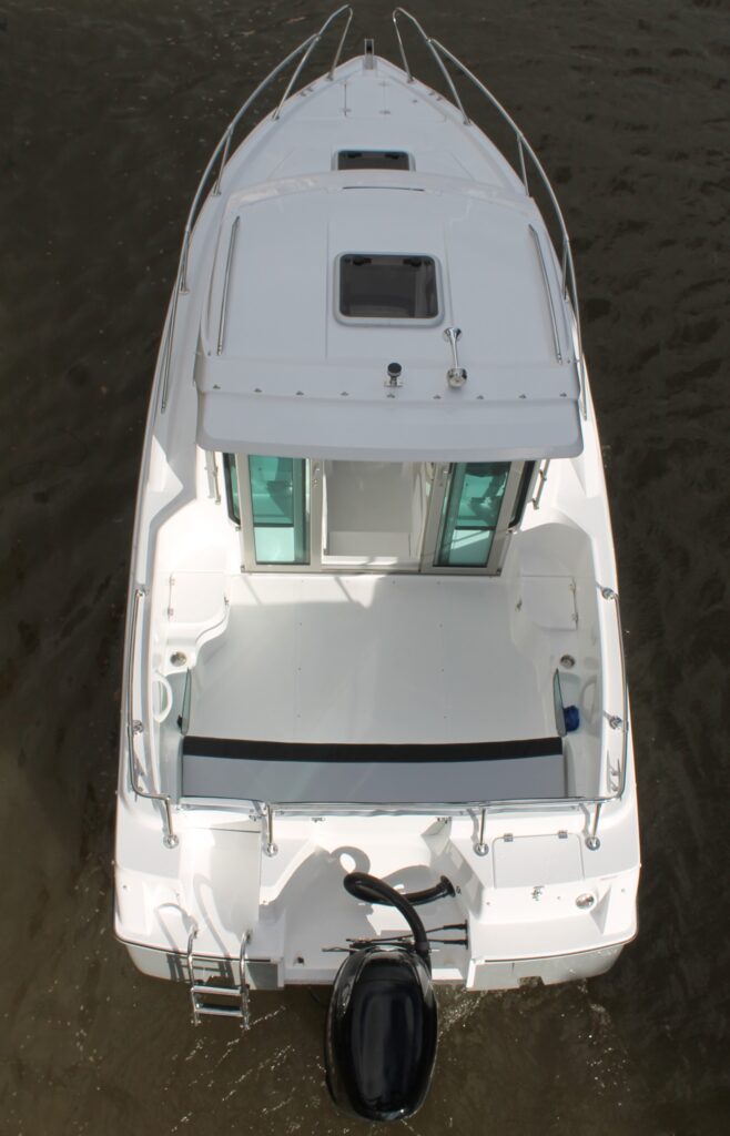 New Olympic 620C Pilothouse - Image 11