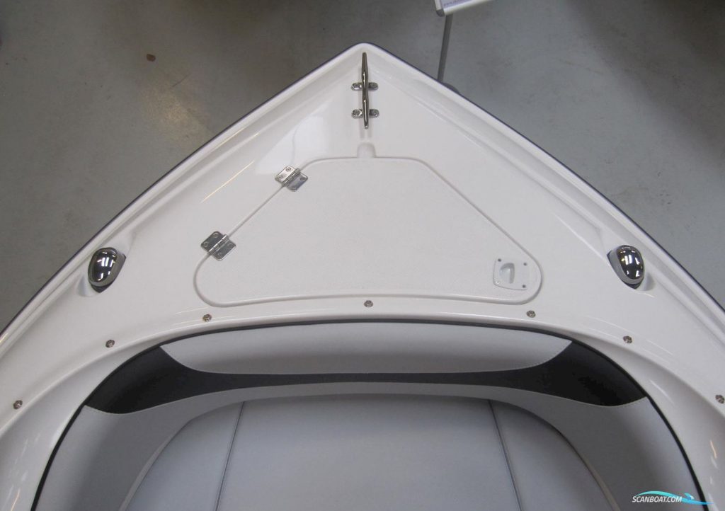 New Olympic 580 Bowrider - Image 15