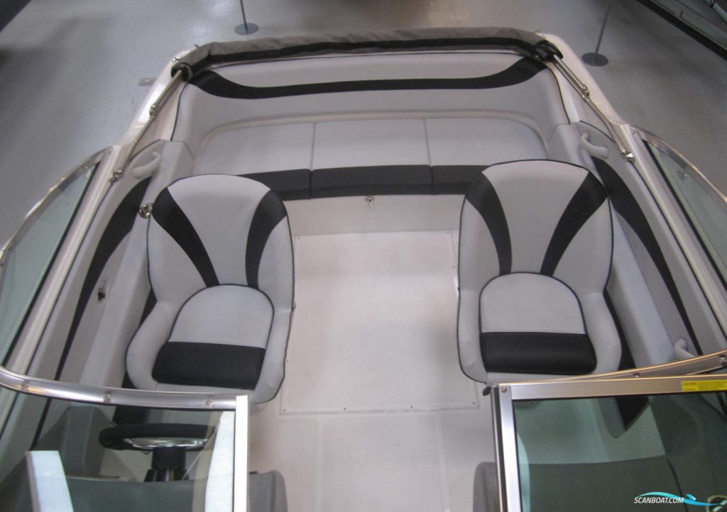 New Olympic 580 Bowrider - Image 16