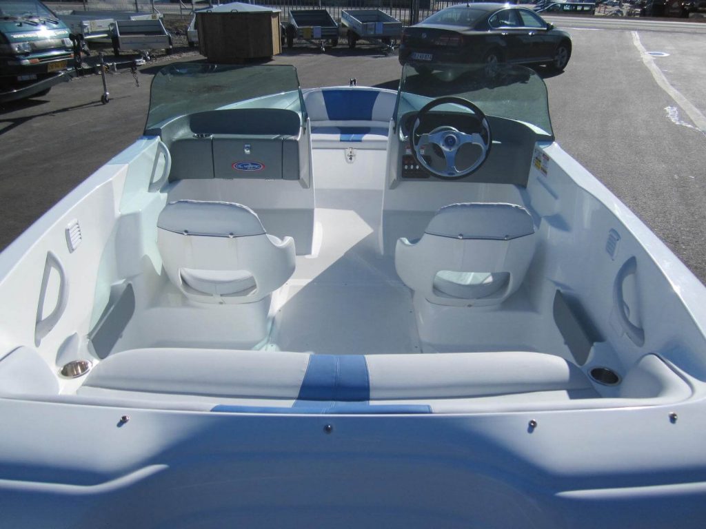 New Olmpic 460 BR Bowrider - Image 10
