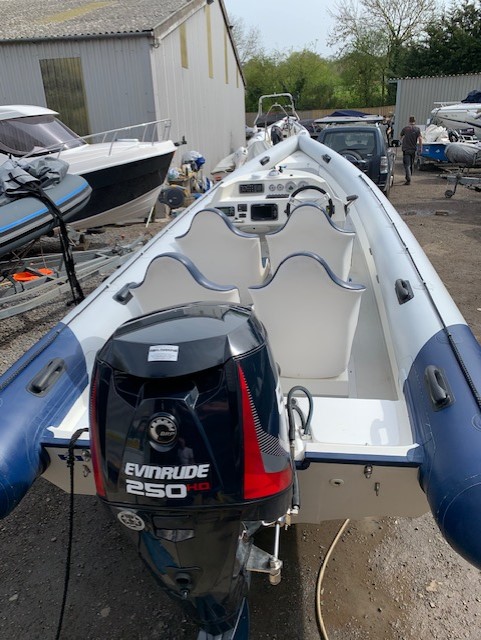 Phamton Evolution Sports Rib with Evinrude Etec 250HP SOLD - Image 3