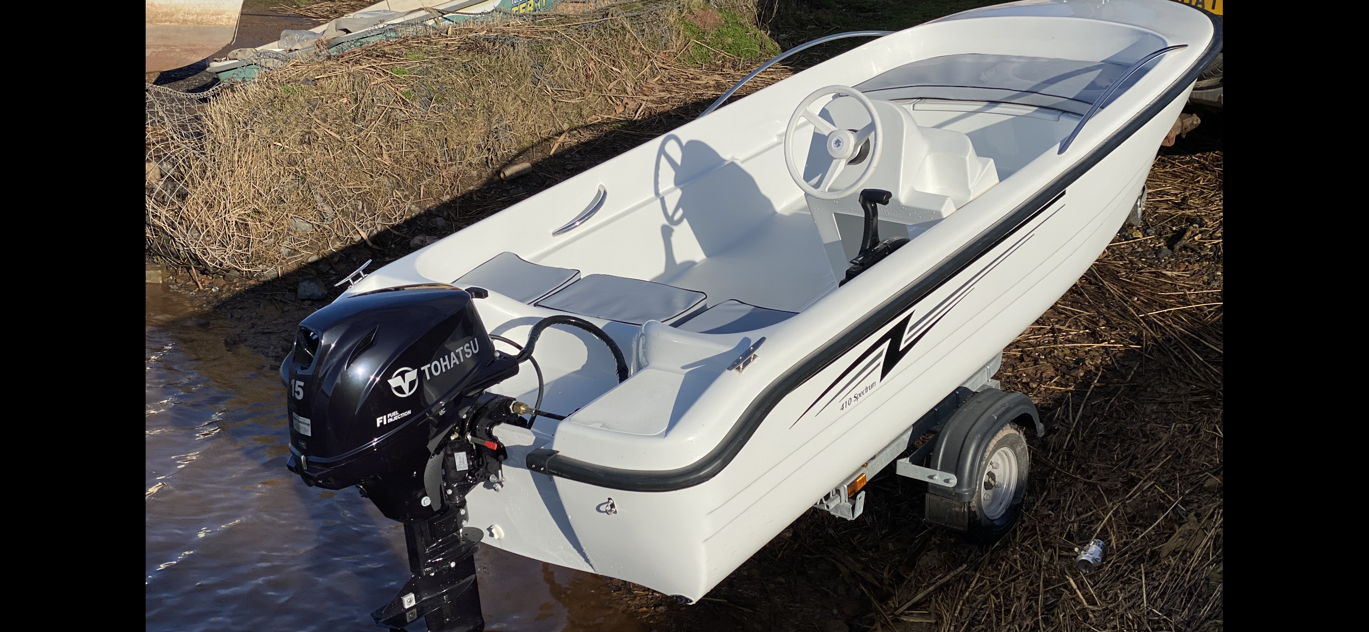 Spectrum 410 RC Rigged with Tohatsu MFS15 EPS - Image 8