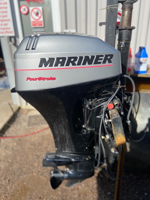 Mariner 25hp Bigfoot 4/stroke long shaft. SOLD