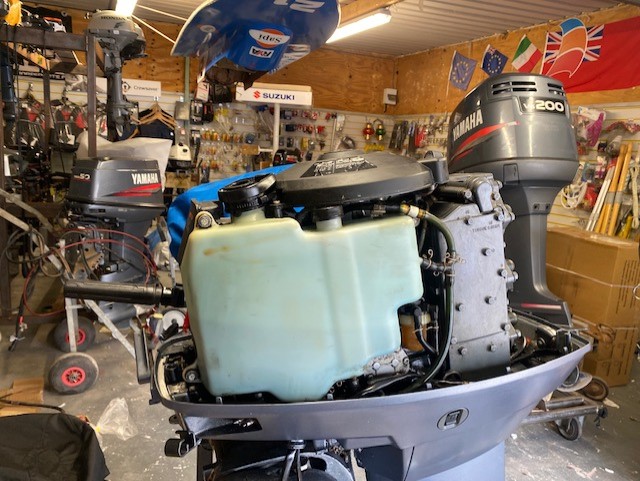 SOLD Yamaha 70hp BETOL 2/stroke Long shaft electric start power trim and tilt. - Image 4