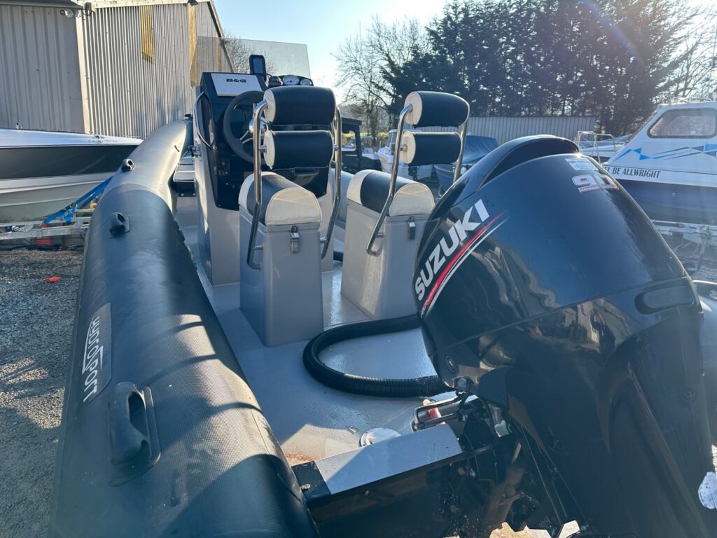 HYDROSPORT 565 Sports Ribs Suzuki DF90 and trailer - Image 5