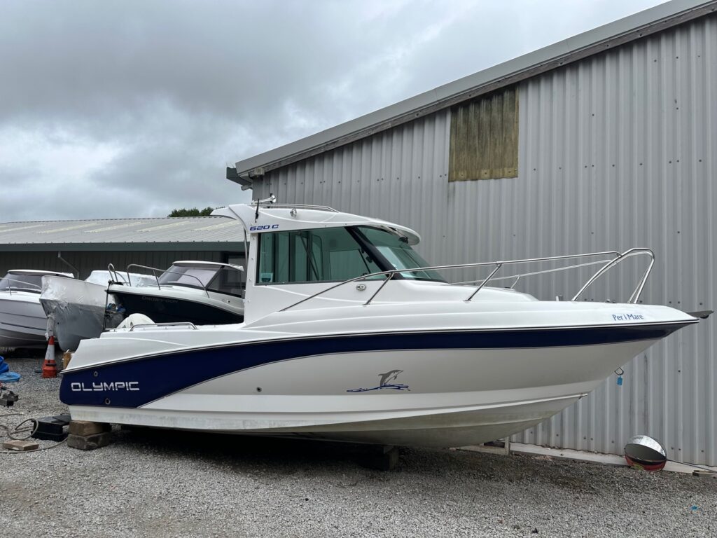 Olympic 620C Pilothouse Suzuki DF70