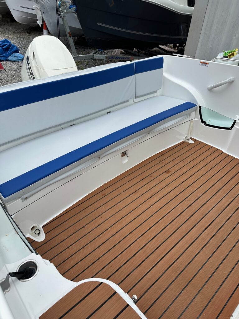 Olympic 620C Pilothouse Suzuki DF70 - Image 9