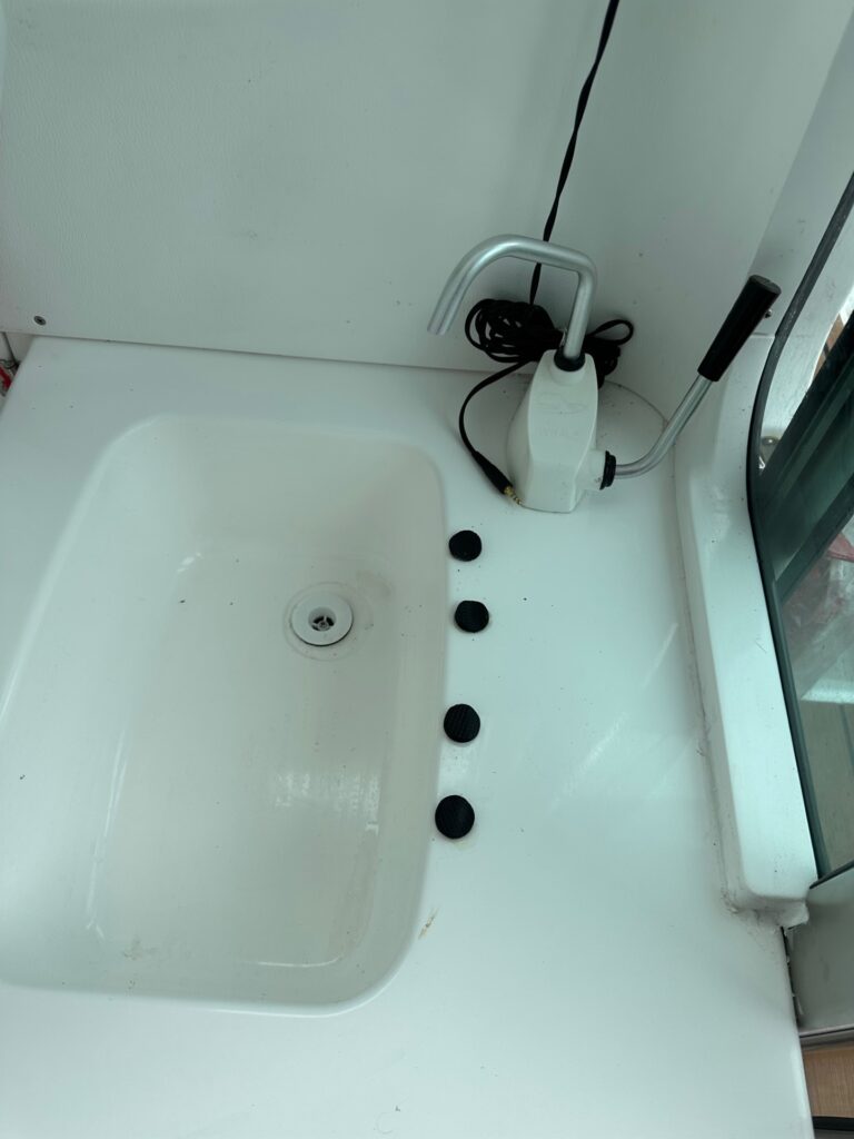 Olympic 620C Pilothouse Suzuki DF70 - Image 6