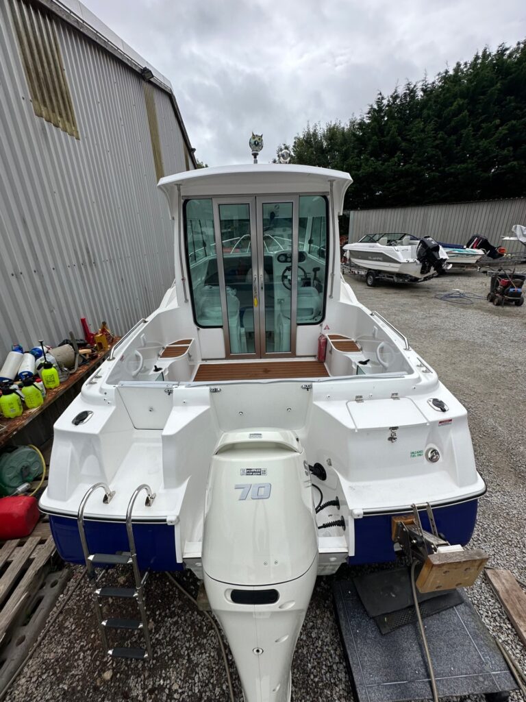 Olympic 620C Pilothouse Suzuki DF70 - Image 4