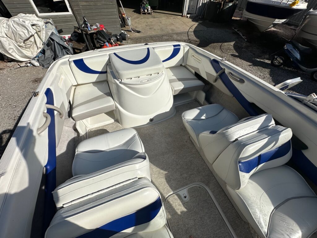 Maxum 2004 SR3 2004 Bowrider SOLD - Image 8