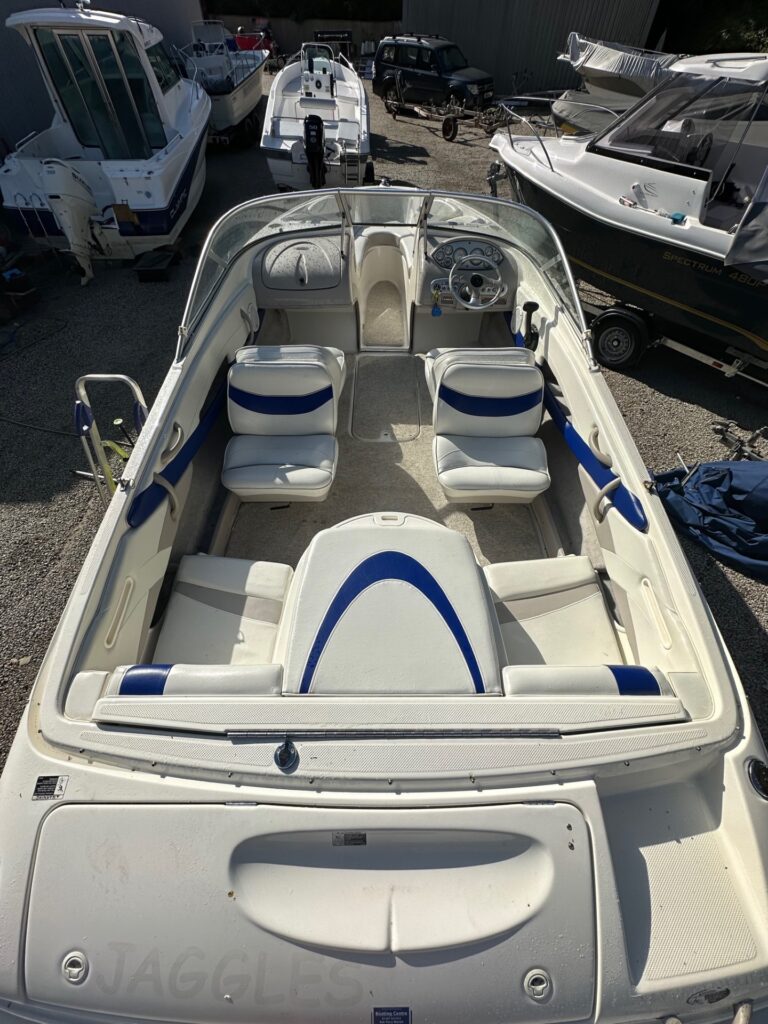 Maxum 2004 SR3 2004 Bowrider SOLD - Image 15