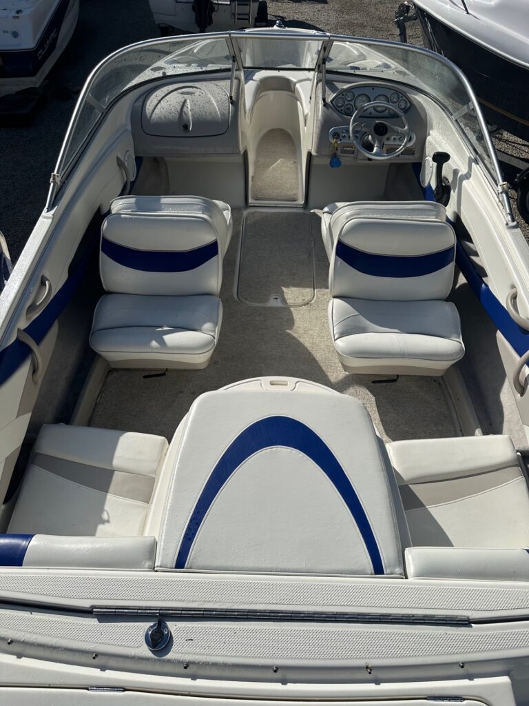 Maxum 2004 SR3 2004 Bowrider SOLD - Image 16