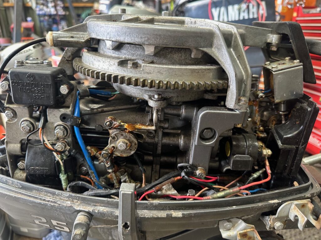 MARINER 25HP LONGSHAFT ELECTRIC START SOLD - Image 5