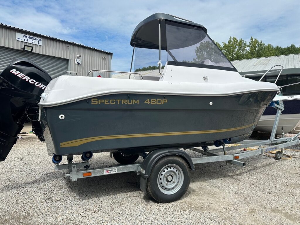 New Spectrum 480P with Mercury MFS40hp used (approx 11hrs) - Image 3