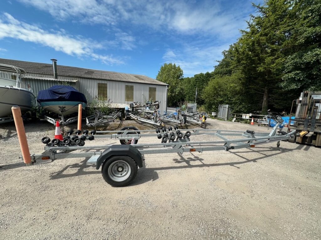 SBS 1900EL ROLLER TRAILER