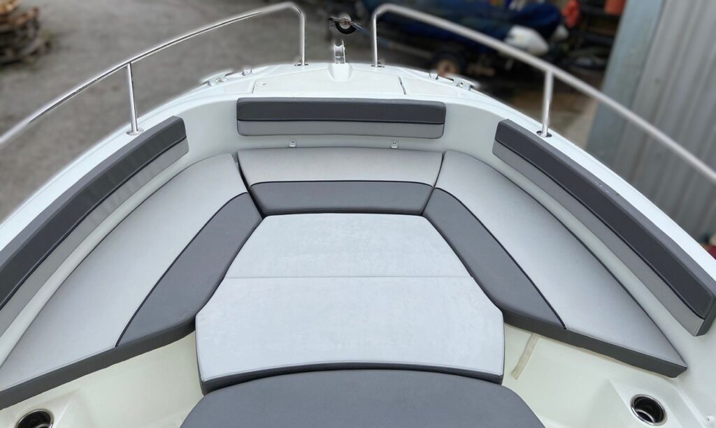 Jeanneau CAP CAMARAT 6.5 CC NEW Suzuki DF200! - Image 12