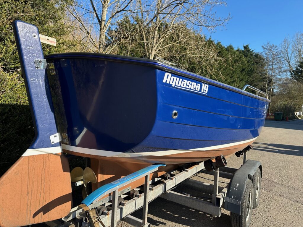 AQUASEA 585 EL Coastal Launch - Image 4