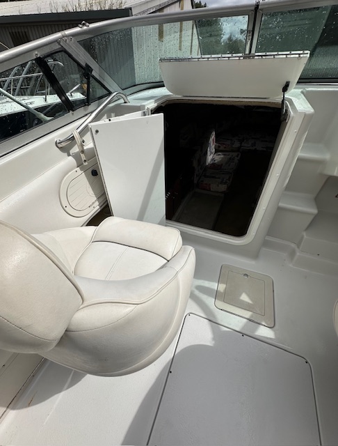 Crownline CCR 248 Sports Cruiser - Image 9