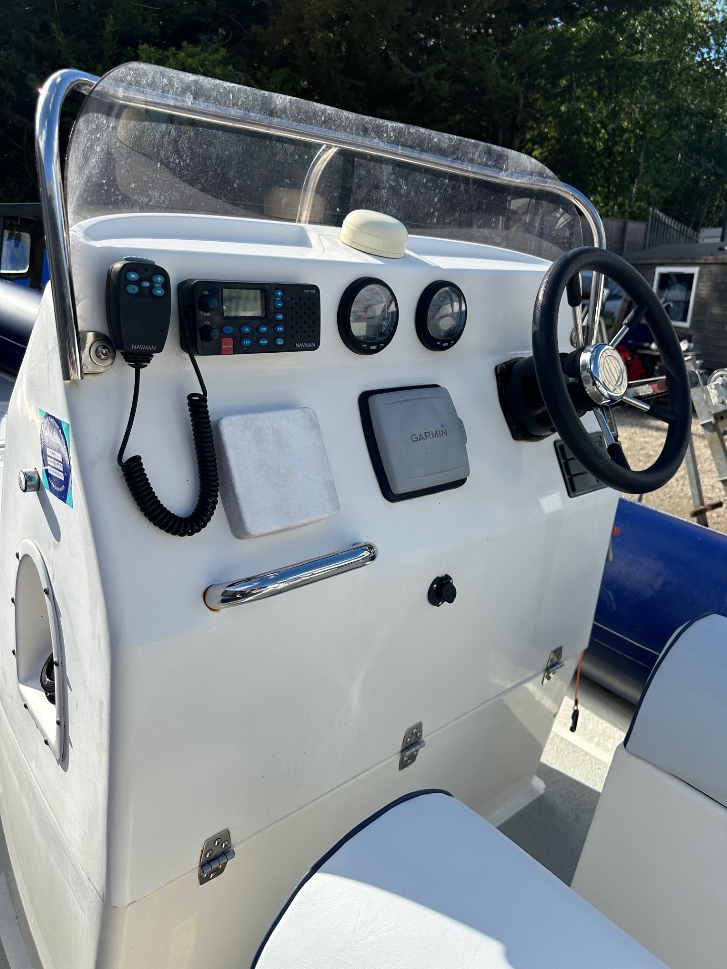 Solent 6.5M Rib with 150hp Mariner Optimax - Image 7