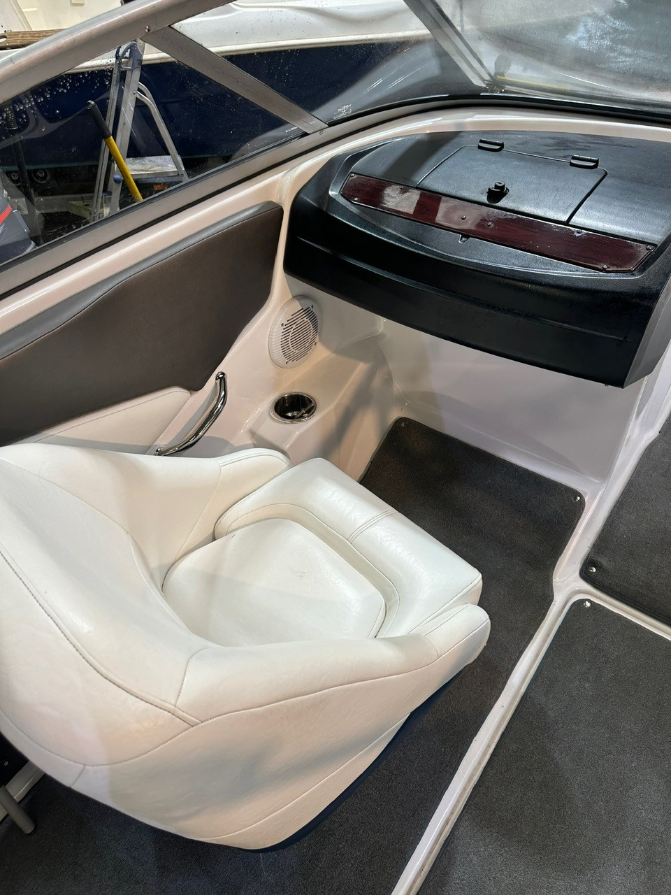 Regal 1900 Sports Bowrider - Image 14