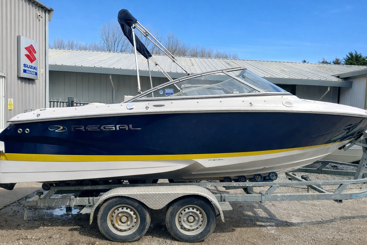 Regal 1900 Sports Bowrider