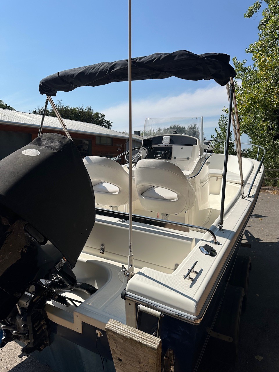 White Shark 205 with 2019 Suzuki DF150 - Image 17
