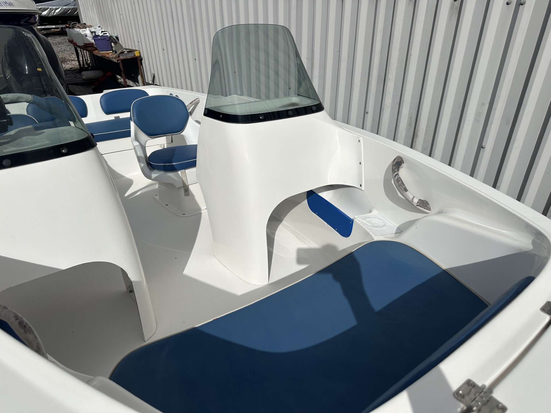 Olympic 400DC with 2023 Tohatsu 30hp 20hrs - Image 9